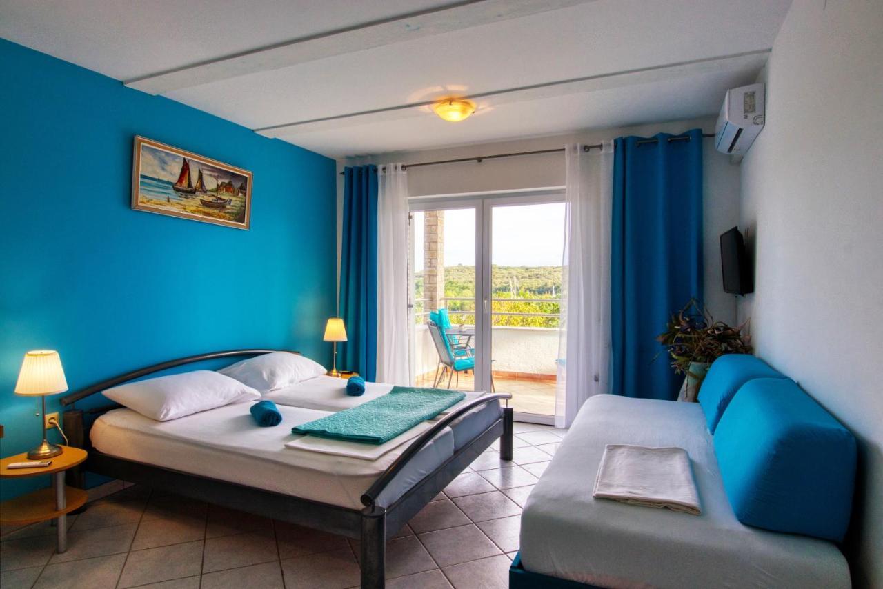 Apartman Studio Apartment Pula Bagian luar foto
