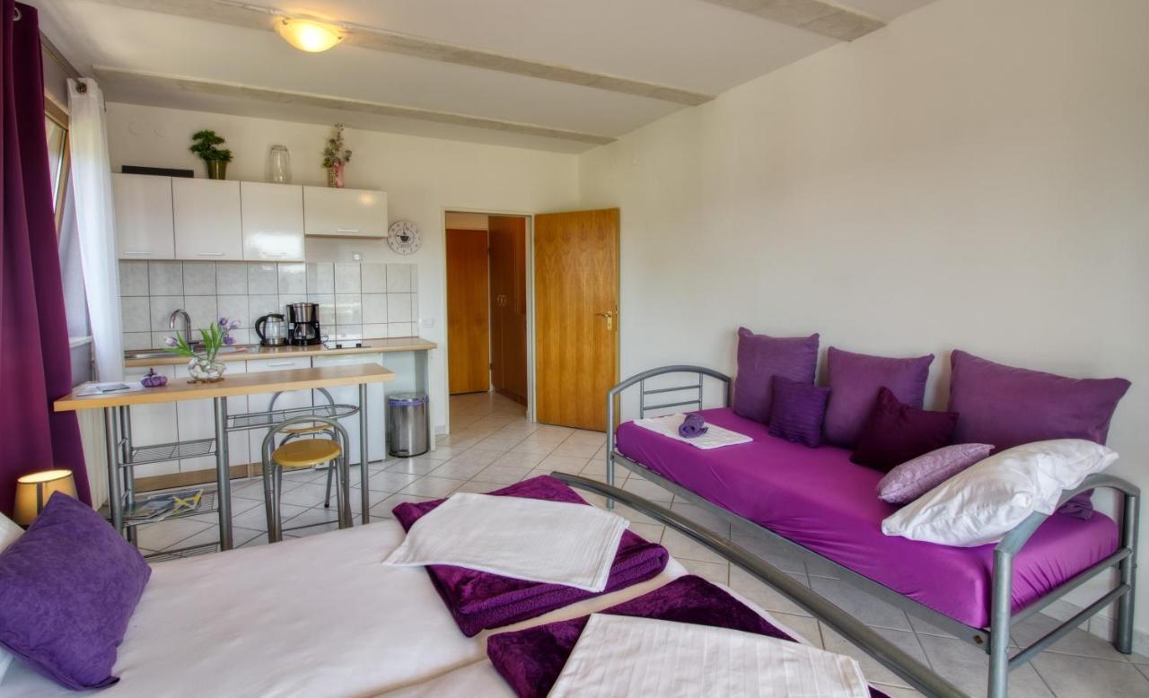 Apartman Studio Apartment Pula Bagian luar foto