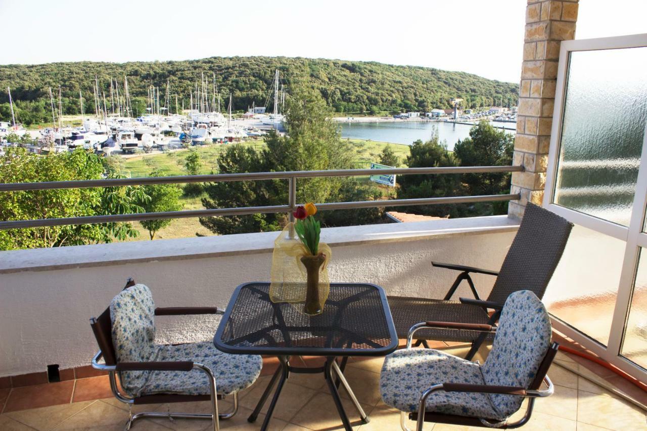 Apartman Studio Apartment Pula Bagian luar foto